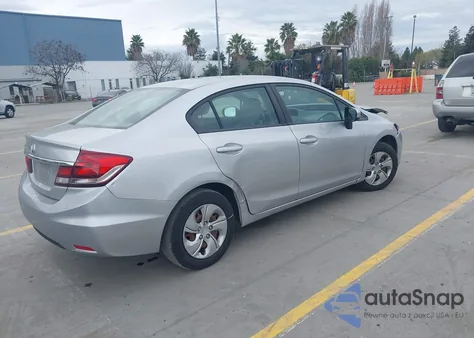 2015 Honda Civic Lx z USA, uszkodzony, nr VIN 19XFB2F5XFE278147